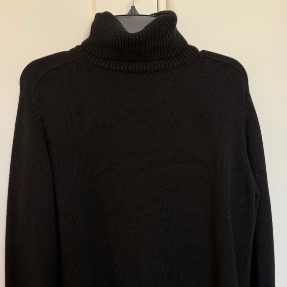 Zara Oversized Black Turtleneck Sweater - Picture 2 of 9
